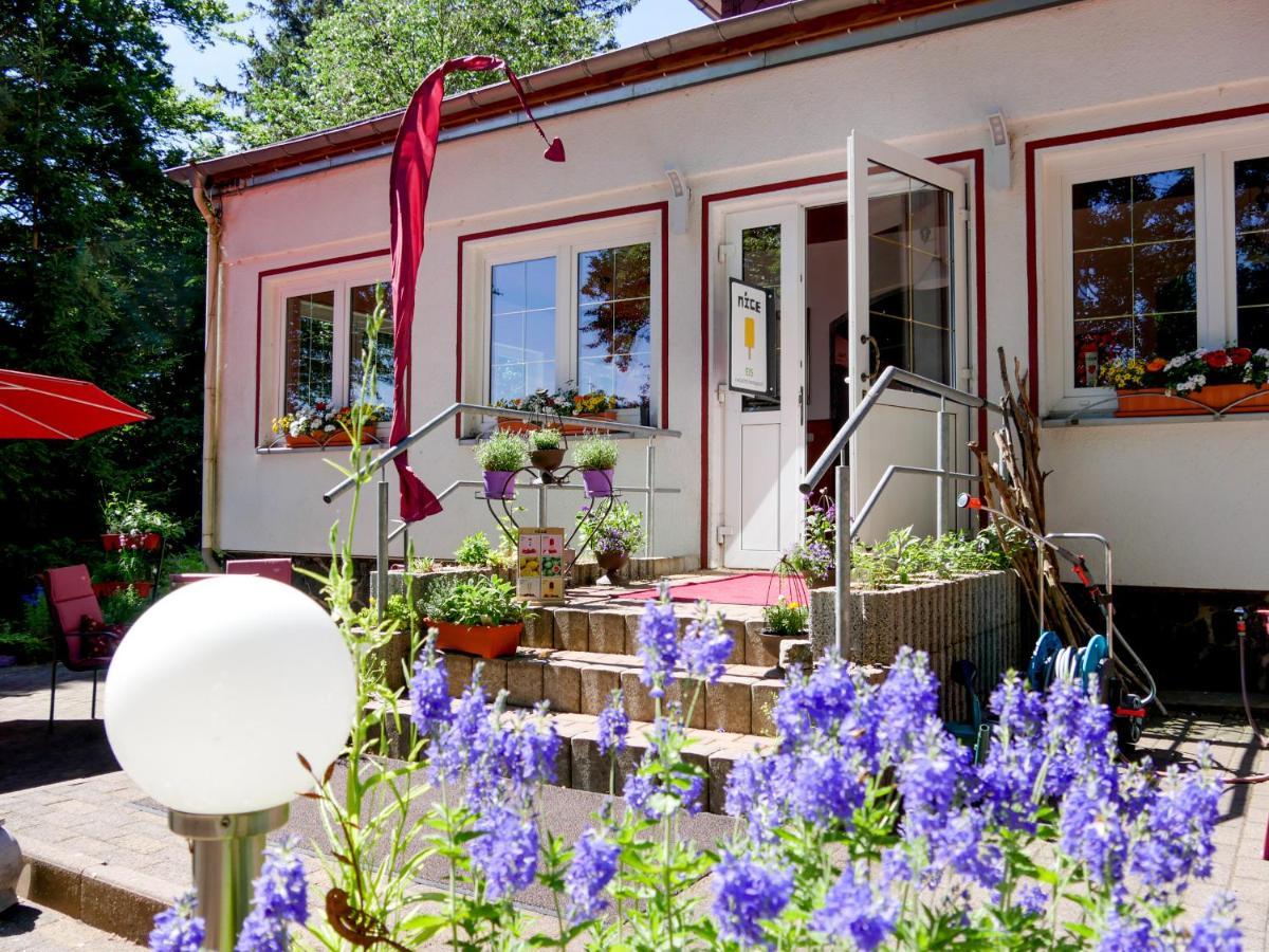 Herberge Zur Rose Brotterode Exterior foto